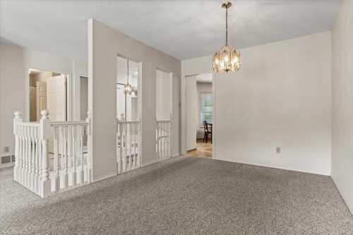 31-3351 Horn Street, Abbotsford, BC - Indoor Photo Showing Other Room