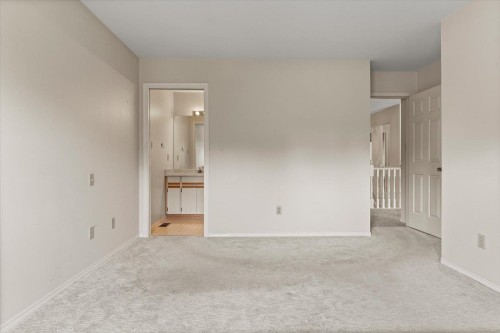 31-3351 Horn Street, Abbotsford, BC - Indoor Photo Showing Other Room