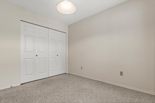 31-3351 Horn Street, Abbotsford, BC - Indoor Photo Showing Other Room