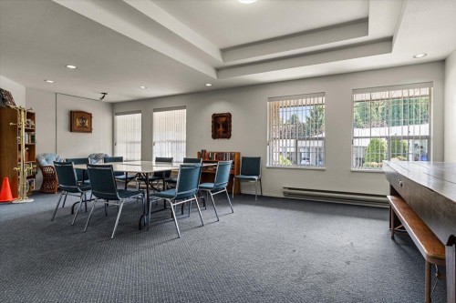 31-3351 Horn Street, Abbotsford, BC - Indoor Photo Showing Dining Room