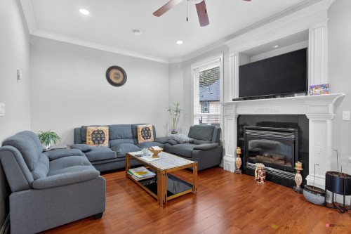 6418 137A Street, Surrey, BC - Indoor Photo Showing Living Room With Fireplace