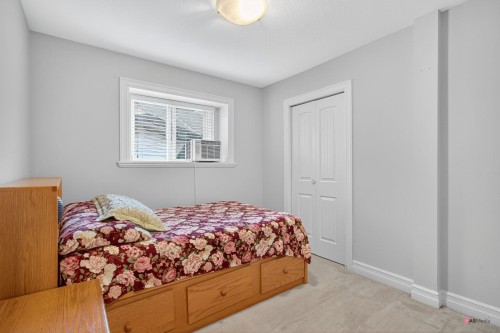 6418 137A Street, Surrey, BC - Indoor Photo Showing Bedroom