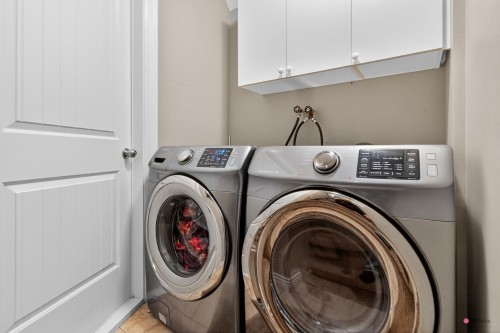 6418 137A Street, Surrey, BC - Indoor Photo Showing Laundry Room
