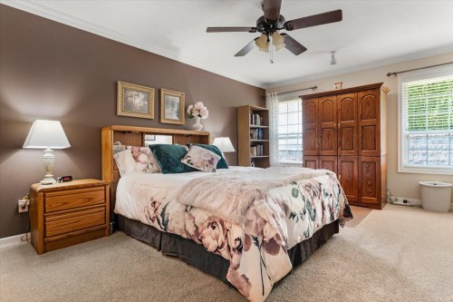 118-1450 Mccallum Road, Abbotsford, BC - Indoor Photo Showing Bedroom