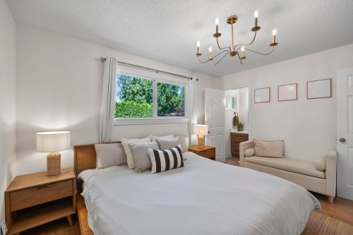 19847 38A Avenue, Langley, BC - Indoor Photo Showing Bedroom