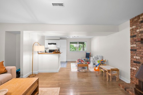 19847 38A Avenue, Langley, BC - Indoor Photo Showing Other Room