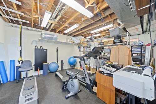 14380 Sunset Drive, White Rock, BC - Indoor Photo Showing Gym Room