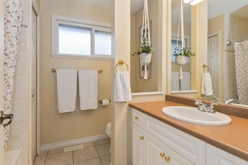 15560 36B Avenue, Surrey, BC - Indoor Photo Showing Bathroom