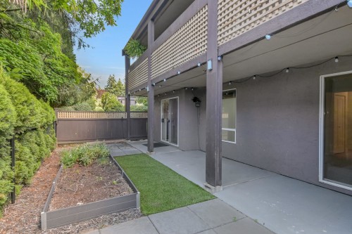 114-34909 Old Yale Road, Abbotsford, BC - Outdoor With Exterior