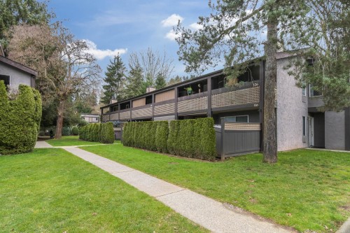 114-34909 Old Yale Road, Abbotsford, BC - Outdoor