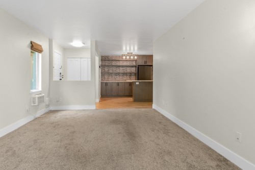 114-34909 Old Yale Road, Abbotsford, BC - Indoor Photo Showing Other Room