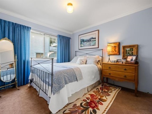 13383 14A Avenue, Surrey, BC - Indoor Photo Showing Bedroom