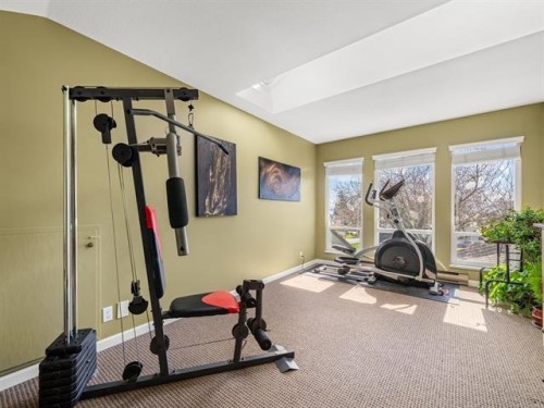 13383 14A Avenue, Surrey, BC - Indoor Photo Showing Gym Room