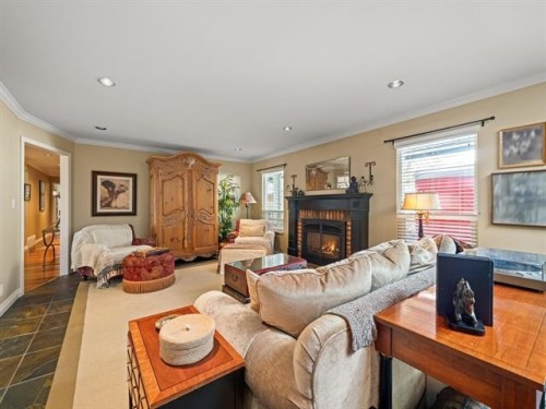 13383 14A Avenue, Surrey, BC - Indoor Photo Showing Living Room With Fireplace