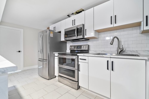 16235 28 Avenue, Surrey, BC - Indoor Photo Showing Kitchen