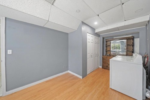 8167 Cedar Street, Mission, BC - Indoor Photo Showing Laundry Room