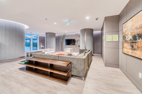 3310-9887 Whalley Boulevard, Surrey, BC - Indoor