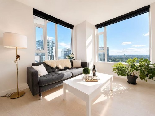 3310-9887 Whalley Boulevard, Surrey, BC - Indoor Photo Showing Living Room