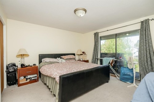 15097 95 Avenue, Surrey, BC - Indoor Photo Showing Bedroom