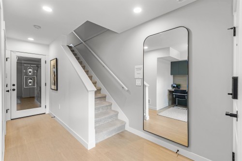 3-2886 Montrose Avenue, Abbotsford, BC - Indoor Photo Showing Other Room