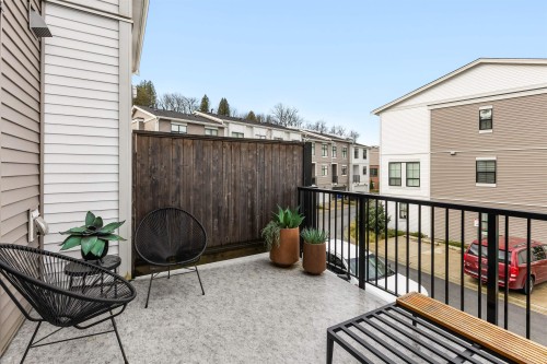 3-2886 Montrose Avenue, Abbotsford, BC - Outdoor With Exterior