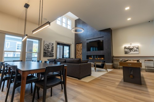 3-2886 Montrose Avenue, Abbotsford, BC - Indoor Photo Showing Dining Room