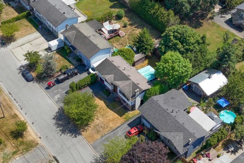 17844 57A Avenue, Surrey, BC - Outdoor With View