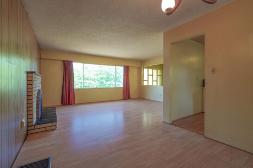 17844 57A Avenue, Surrey, BC - Indoor Photo Showing Other Room