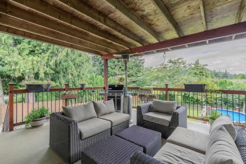35073 Ewert Avenue, Mission, BC - Outdoor With Deck Patio Veranda With Exterior