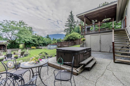 35073 Ewert Avenue, Mission, BC - Outdoor With Deck Patio Veranda