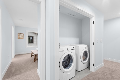 36-9688 182A Street, Surrey, BC - Indoor Photo Showing Laundry Room
