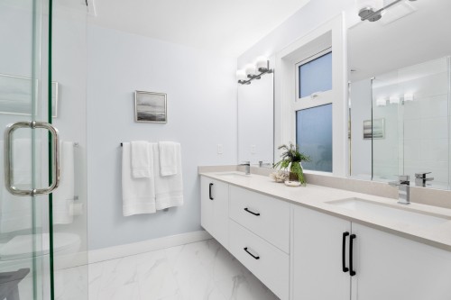 36-9688 182A Street, Surrey, BC - Indoor Photo Showing Bathroom