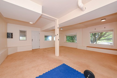 14249 Marine Drive, White Rock, BC - Indoor Photo Showing Other Room