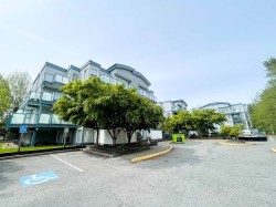 401-14885 100 Avenue Surrey, BC V3R 0W1