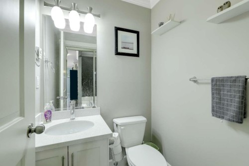 21-19560 68 Avenue, Surrey, BC - Indoor Photo Showing Bathroom