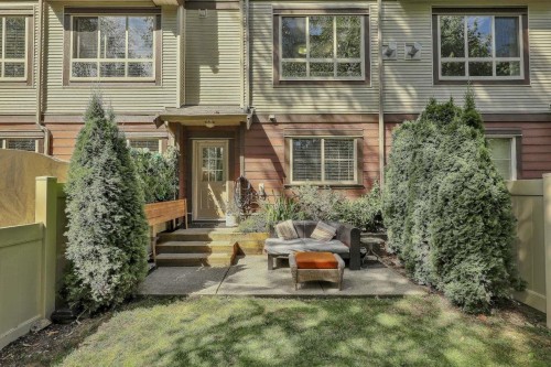 21-19560 68 Avenue, Surrey, BC - Outdoor