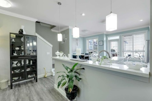 21-19560 68 Avenue, Surrey, BC - Indoor