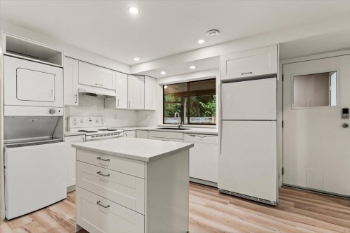 2470 Woodstock Drive, Abbotsford, BC - Indoor