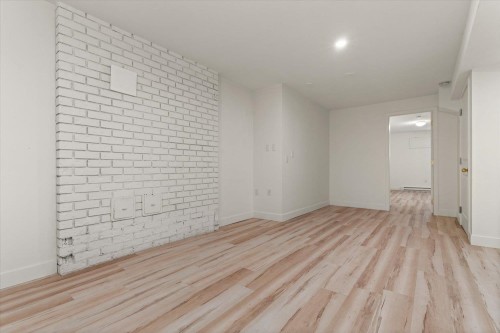 2470 Woodstock Drive, Abbotsford, BC - Indoor Photo Showing Other Room