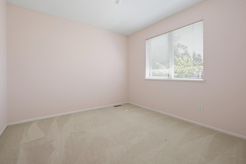 107-15988 83 Avenue, Surrey, BC - Indoor Photo Showing Other Room