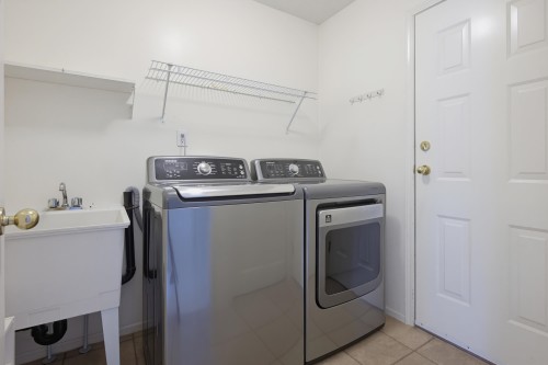 107-15988 83 Avenue, Surrey, BC - Indoor Photo Showing Laundry Room
