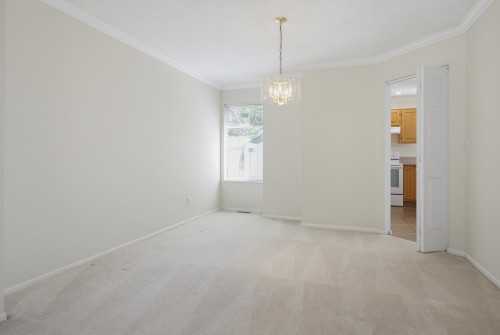 107-15988 83 Avenue, Surrey, BC - Indoor Photo Showing Other Room