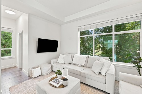 5-16828 Boxwood Drive, Surrey, BC - Indoor Photo Showing Living Room