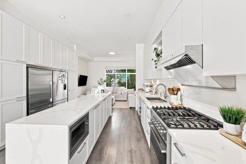 5-16828 Boxwood Drive, Surrey, BC - Indoor Photo Showing Kitchen