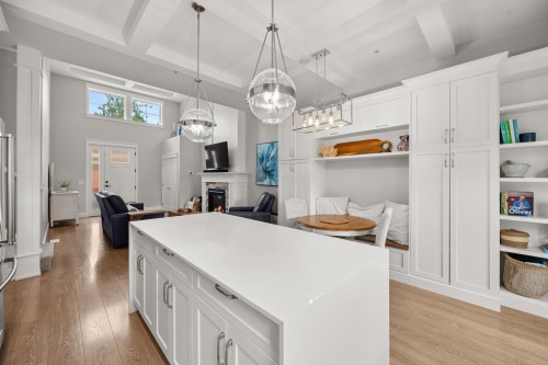 9-4750 228 Street, Langley, BC - Indoor Photo Showing Kitchen