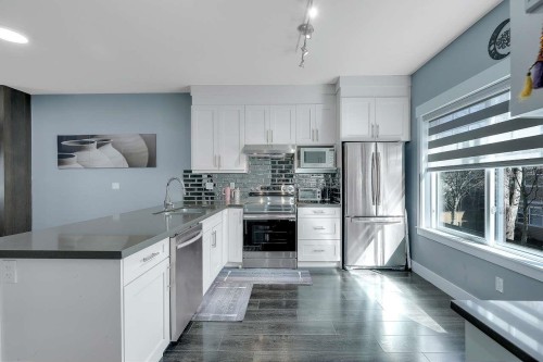 17-6971 122 Street, Surrey, BC - Indoor Photo Showing Kitchen With Stainless Steel Kitchen With Upgraded Kitchen