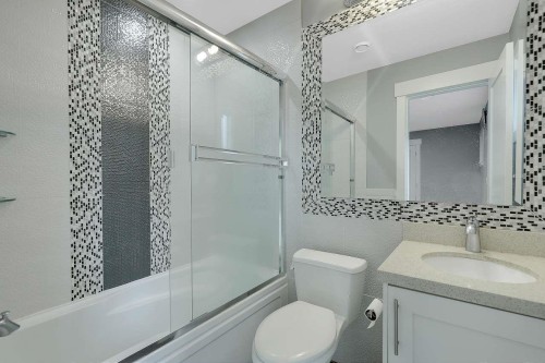 17-6971 122 Street, Surrey, BC - Indoor Photo Showing Bathroom