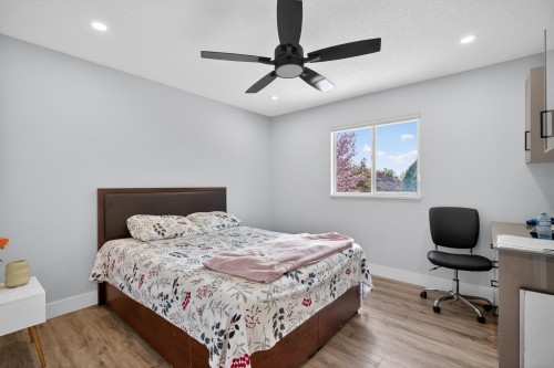 14610 87 Avenue, Surrey, BC - Indoor Photo Showing Bedroom