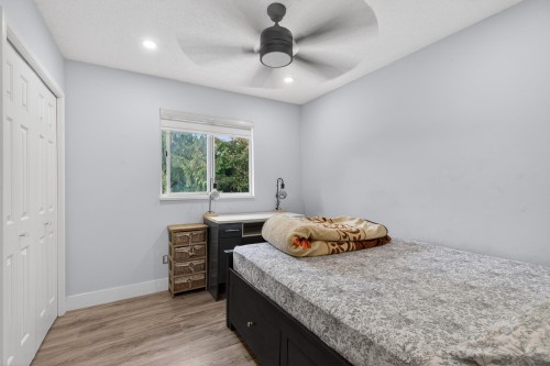 14610 87 Avenue, Surrey, BC - Indoor Photo Showing Bedroom