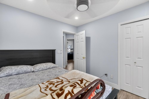 14610 87 Avenue, Surrey, BC - Indoor Photo Showing Bedroom